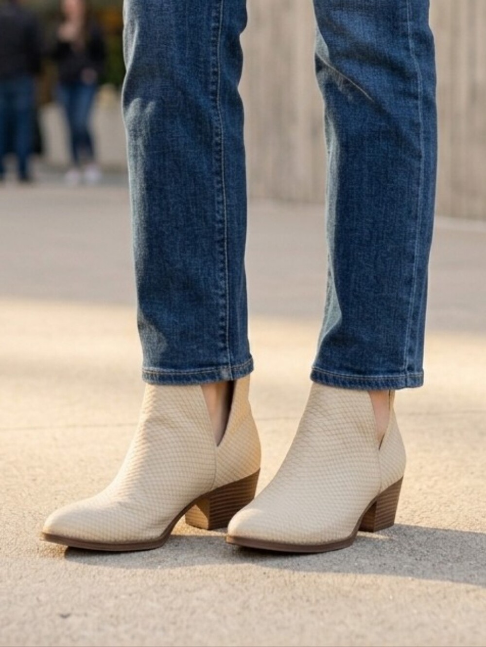 NWOT CL by Laundry 9 Bohemian Western Contemporary Snakeskin Cutout Booties